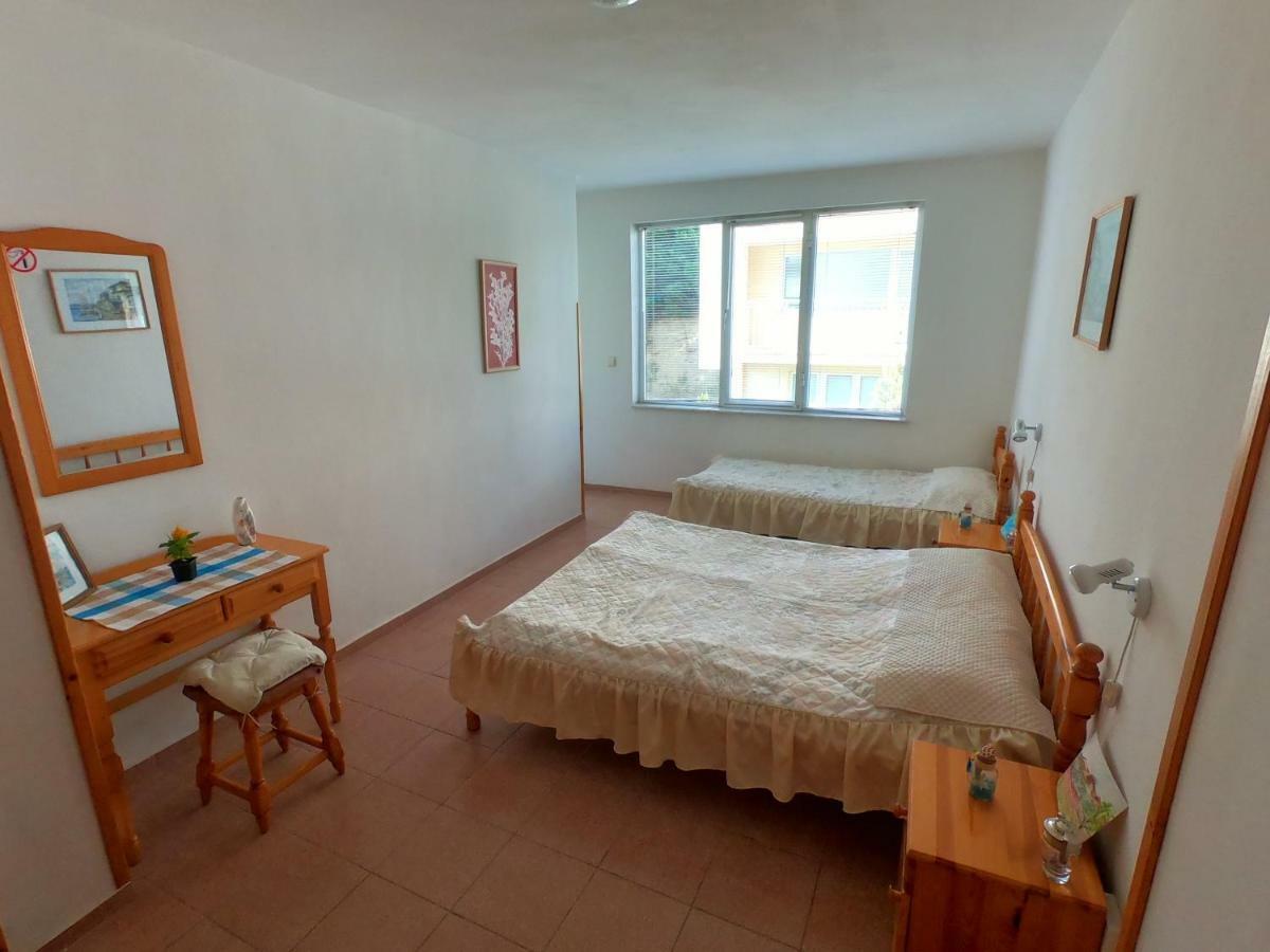 Apartment In St. Vlas With Terrace 스베티 블라스 외부 사진