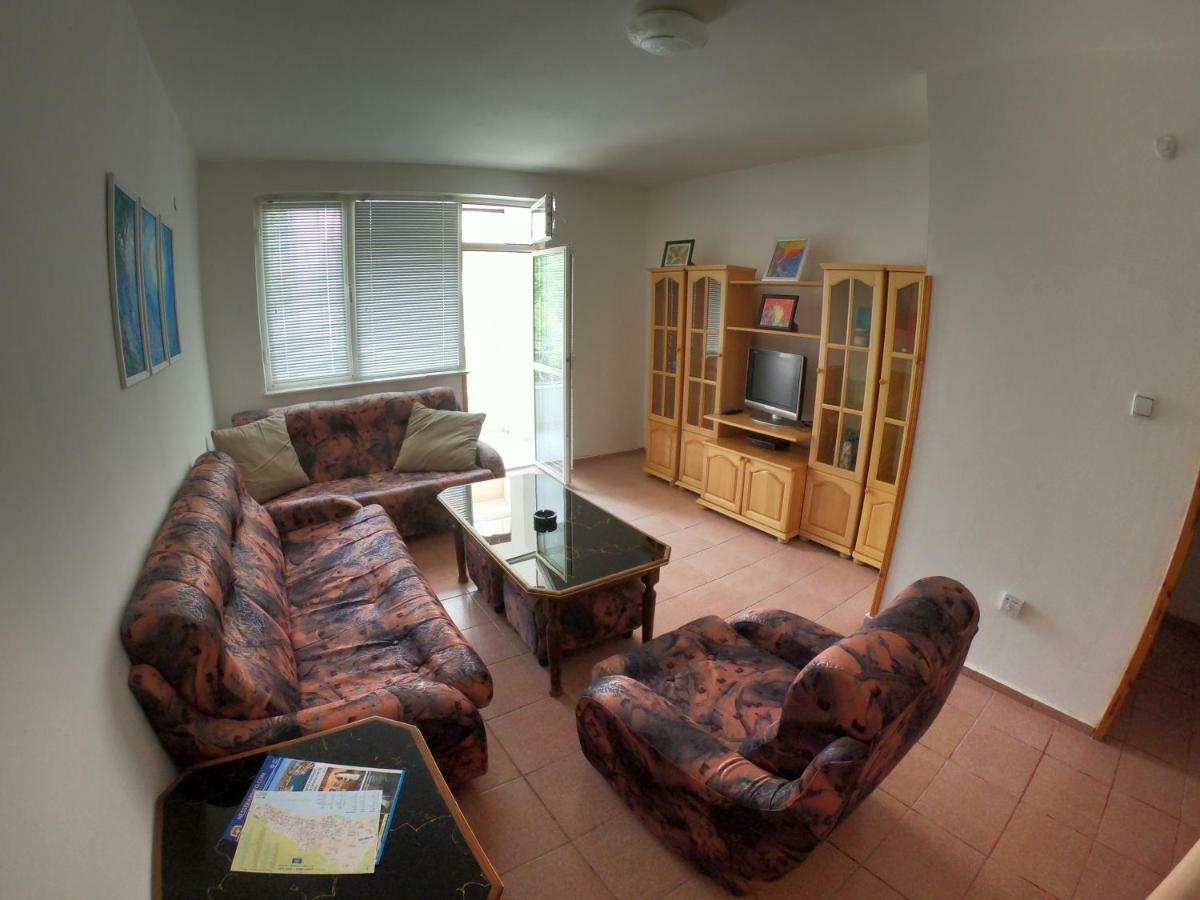 Apartment In St. Vlas With Terrace 스베티 블라스 외부 사진